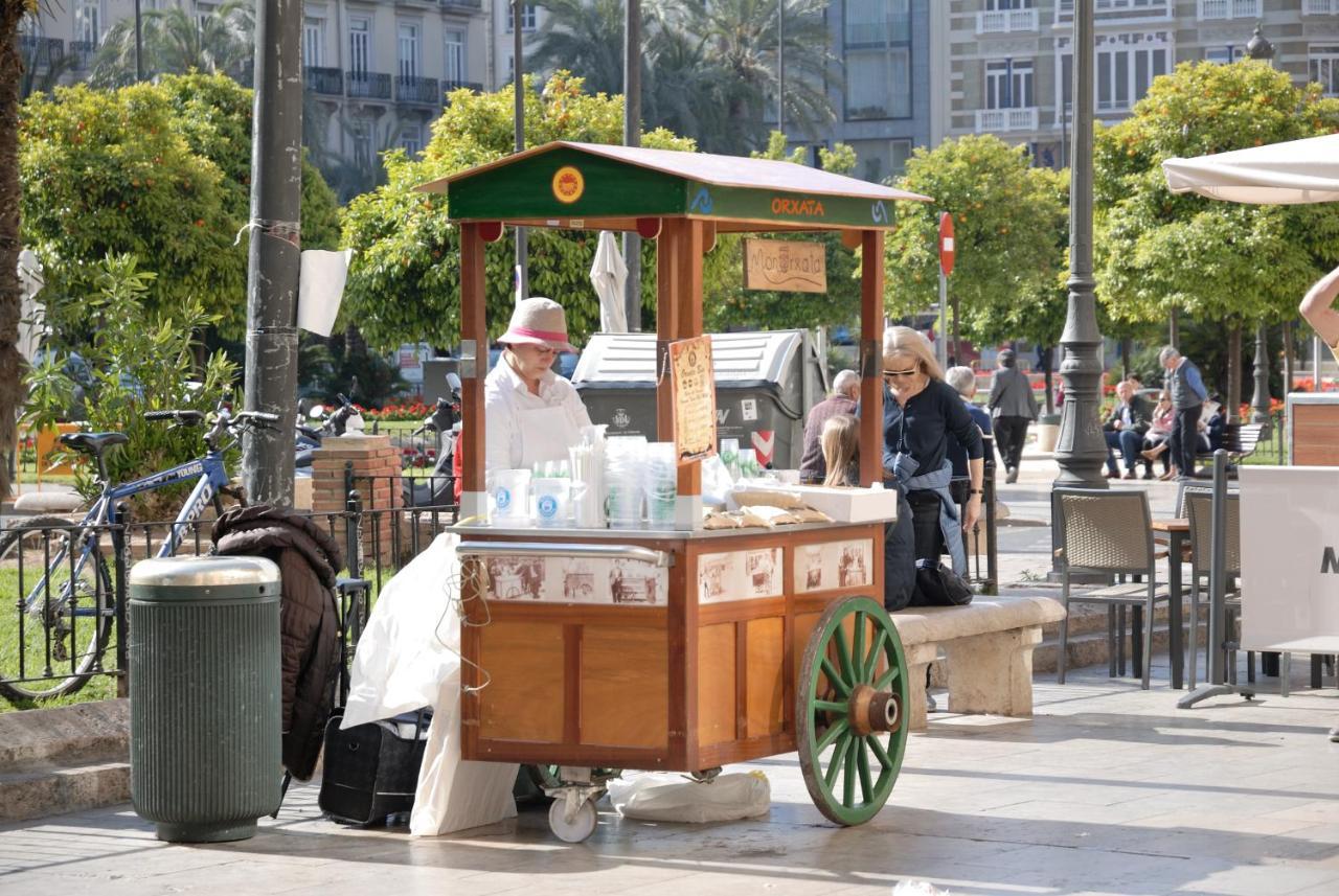 Travel Habitat Ave Sorolla Suites Valencia Exteriör bild